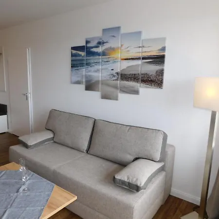 Haus Flensburg Inkl Strandkorb Vom 01 05-01 10 * Holm (Plon)
